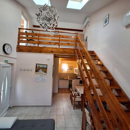 Cserke Holdfeny Apartman Cserkeszőlő Екстериор снимка