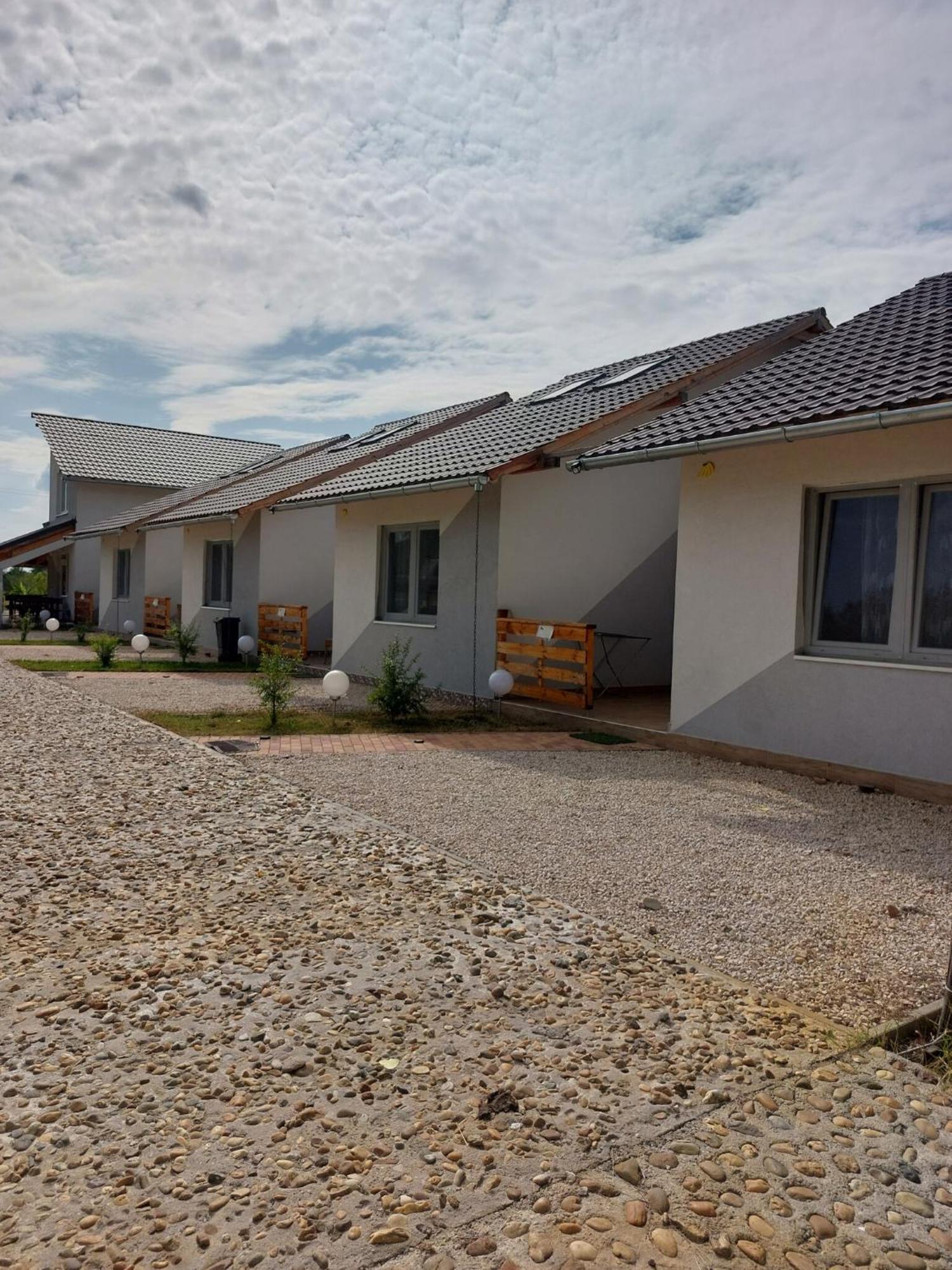 Cserke Holdfeny Apartman Cserkeszőlő Екстериор снимка