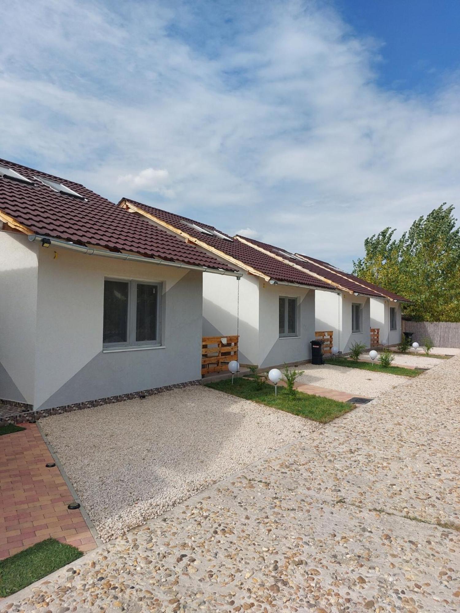 Cserke Holdfeny Apartman Cserkeszőlő Екстериор снимка