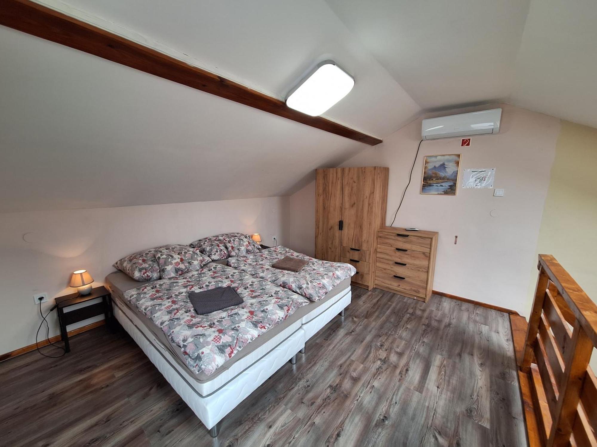 Cserke Holdfeny Apartman Cserkeszőlő Екстериор снимка