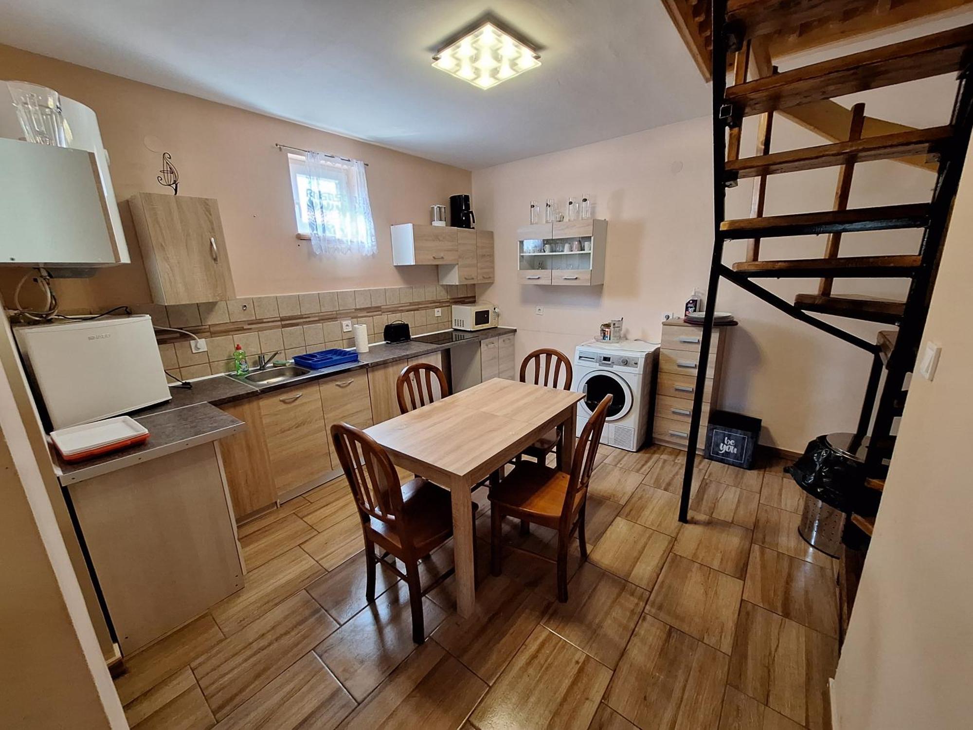 Cserke Holdfeny Apartman Cserkeszőlő Екстериор снимка